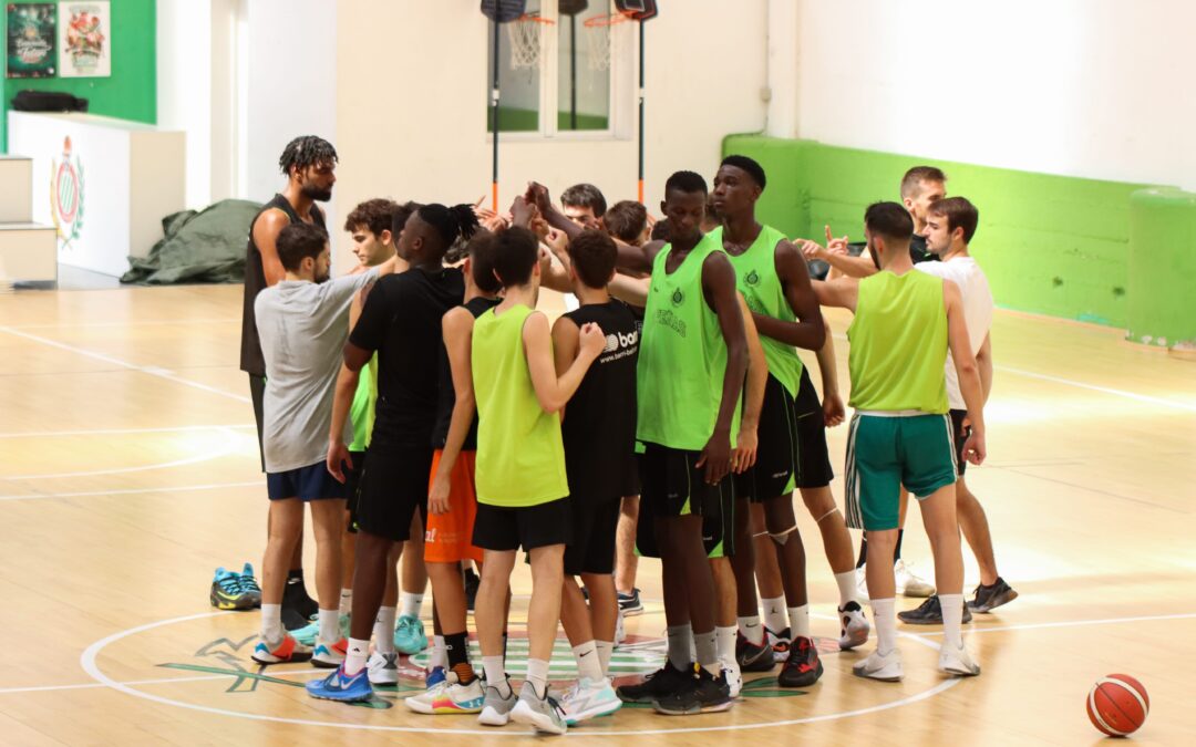 NOTICIA | Primera toma de contacto de los jugadores del HUESCA LA MAGIA.