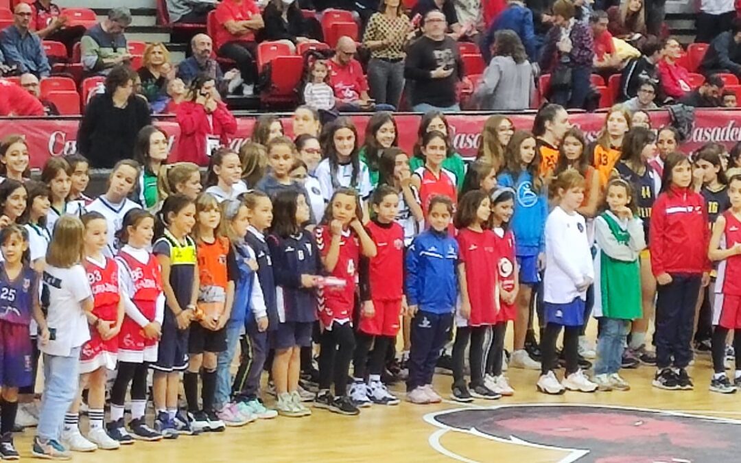 El Peñas en el día del baloncesto femenino aragonés