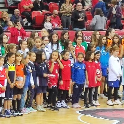 El Peñas en el día del baloncesto femenino aragonés
