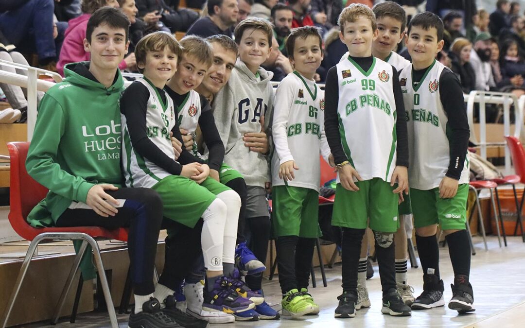 Las Mini-estrellas del Peñas, deslumbraron al Palacio