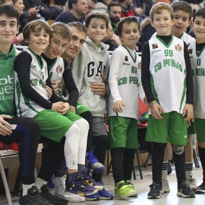 Las Mini-estrellas del Peñas, deslumbraron al Palacio