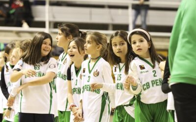 El Peñas muestra su mejor cara ante la afición