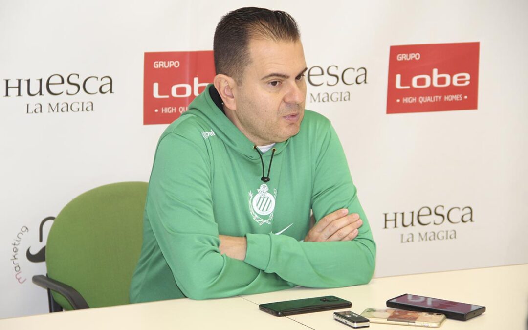 Rafa Sanz: “la falta de jugadores podamos subsanarla con el aliento del público””