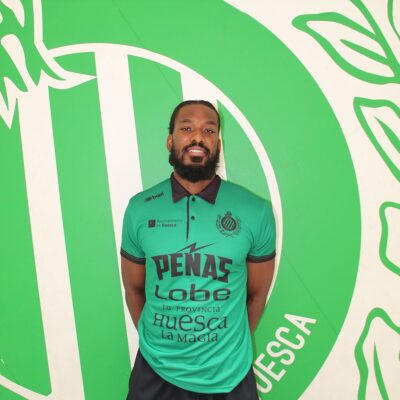 Charles Knowles completa la plantilla de Lobe Huesca la Magia