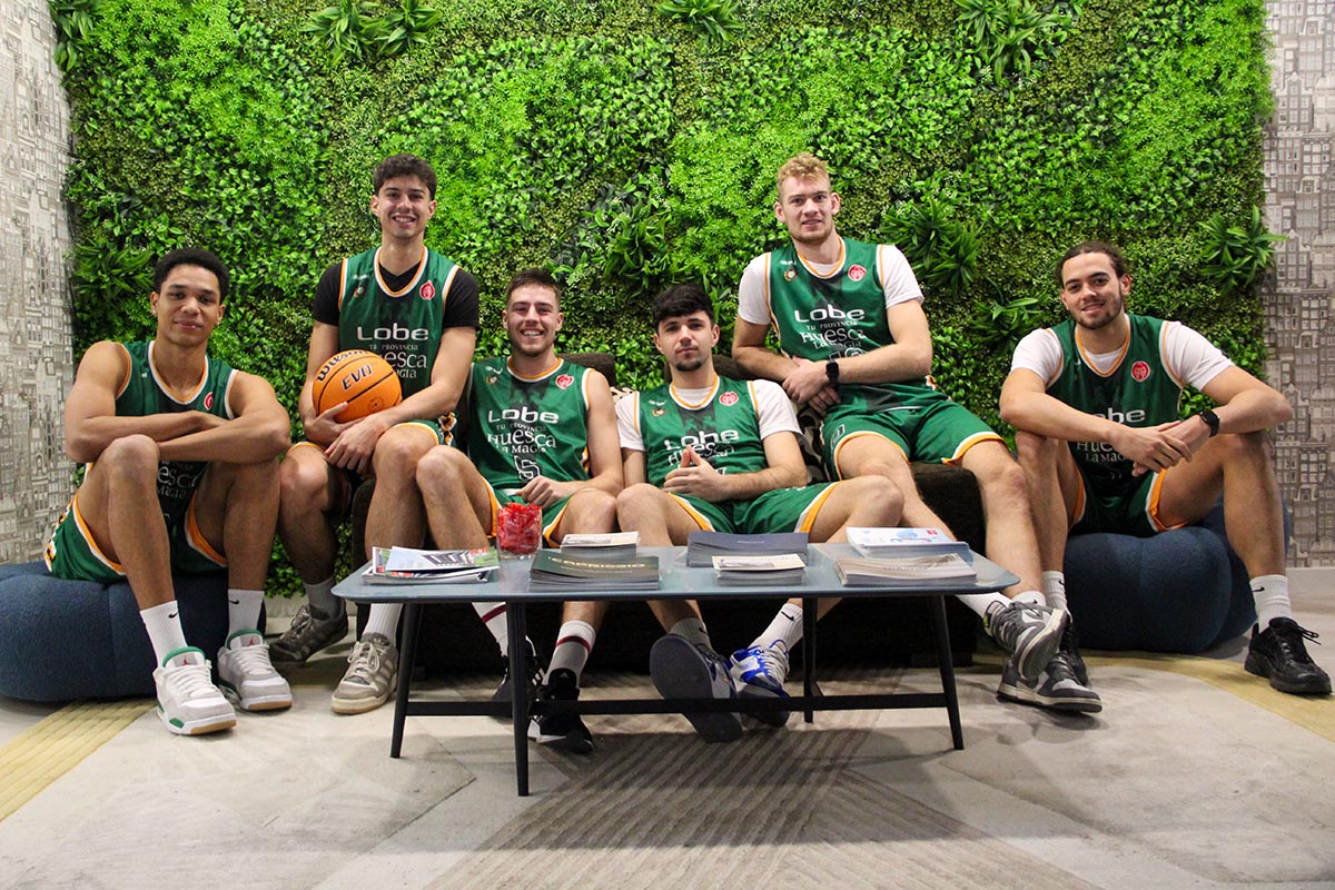 lobe-huesca-la-magia-visita-sede-lobe-en-zaragoza-01